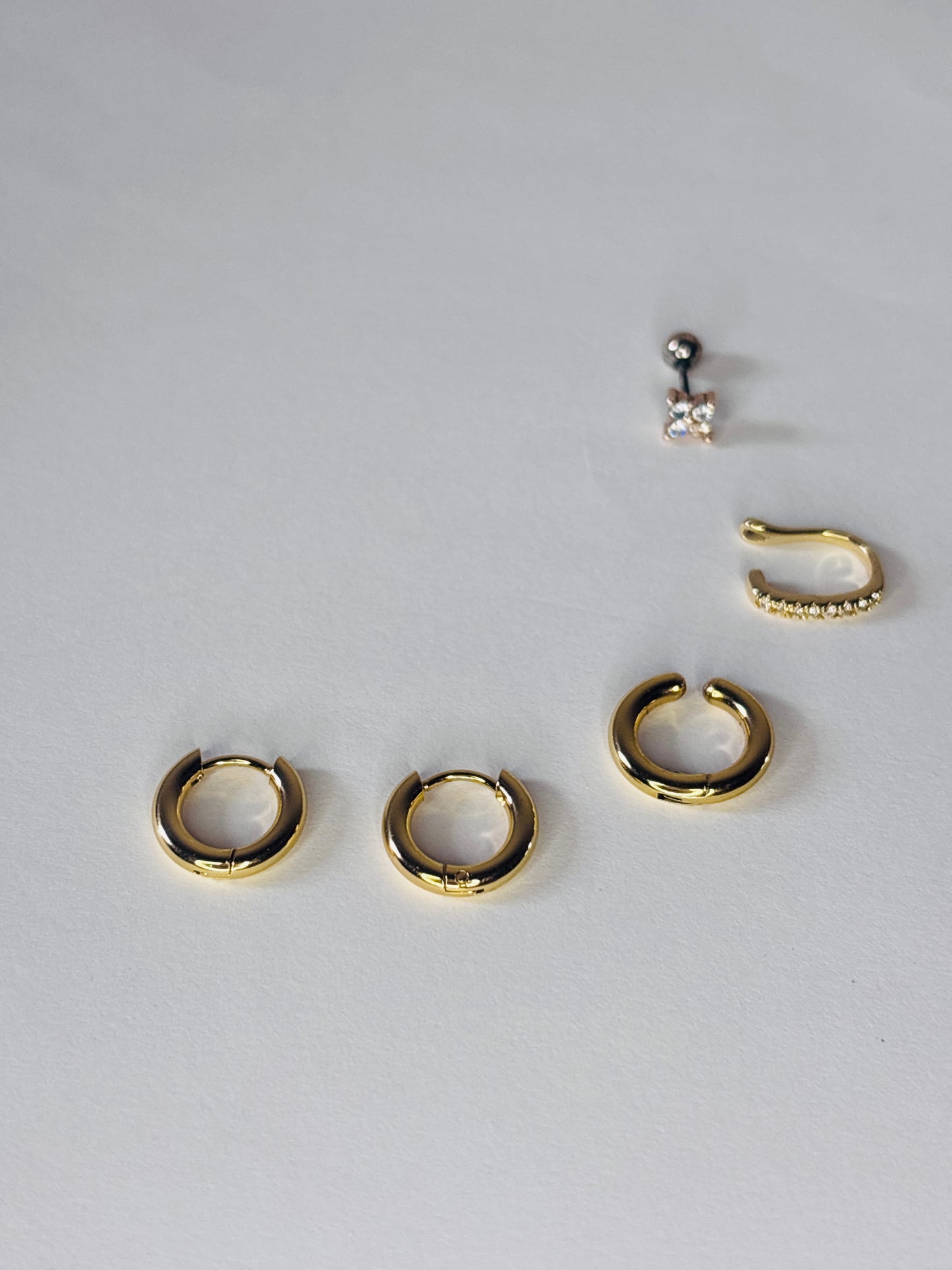 Earrings with earcuff combo