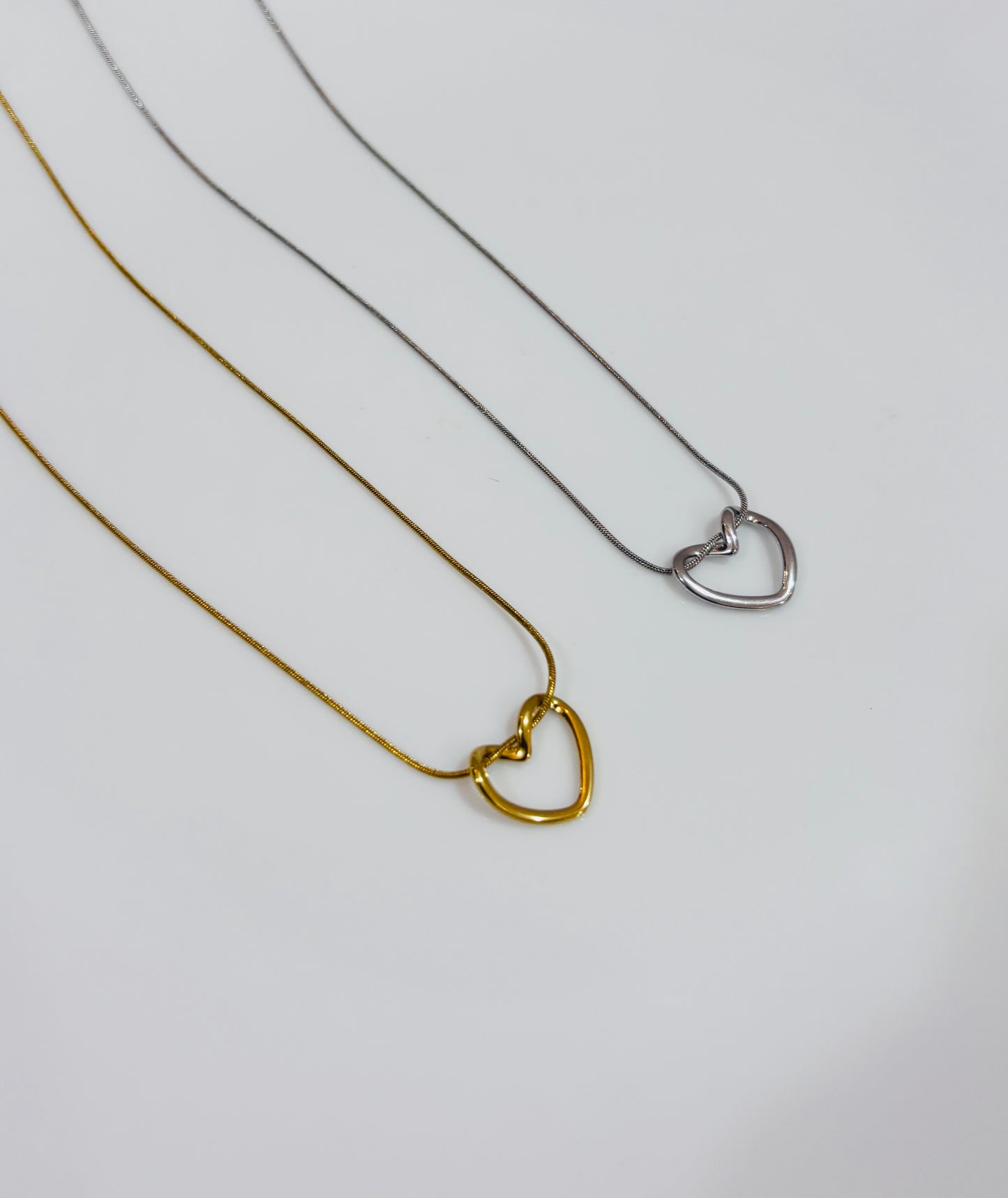 Heart pendant with chain