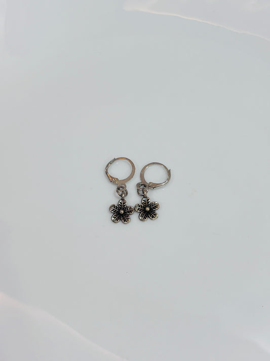 Flower earring