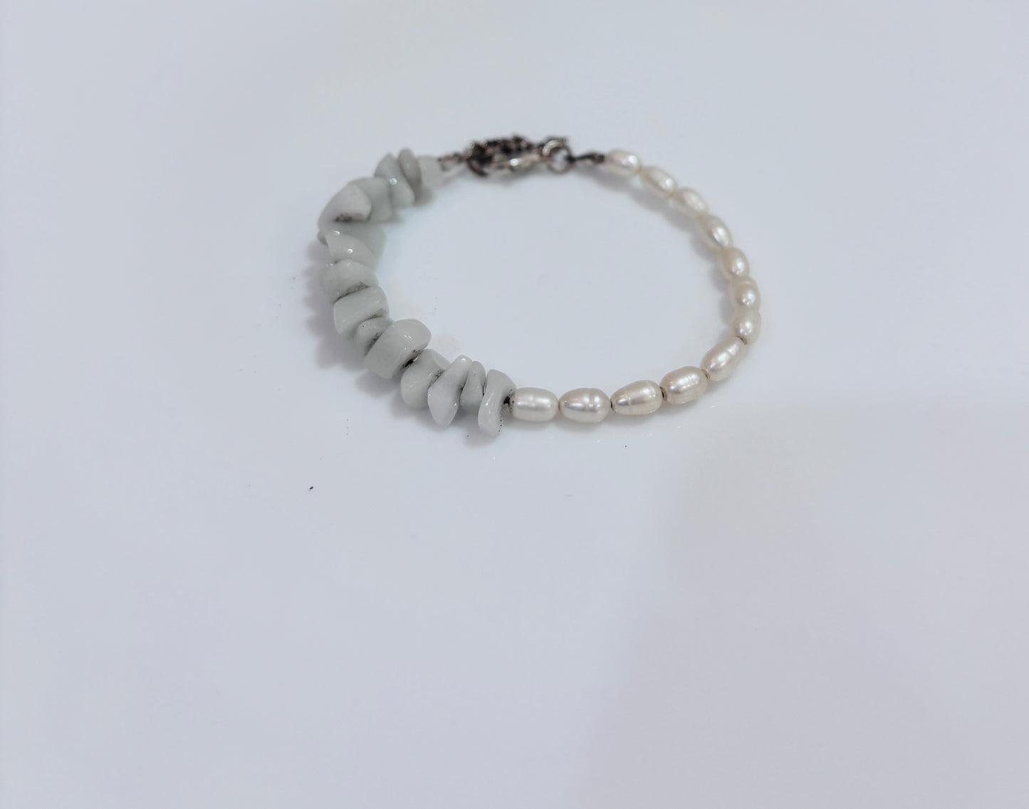 Beach stone pearl bracelet