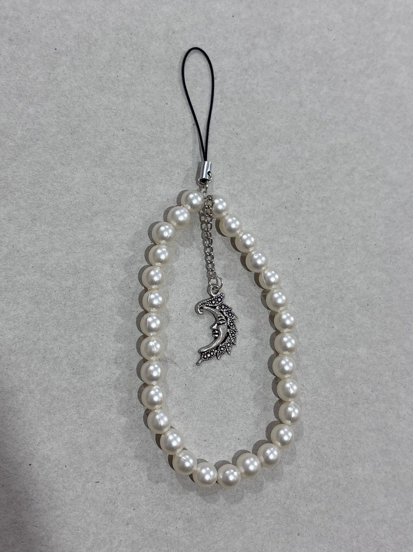 Pearl with charm chain