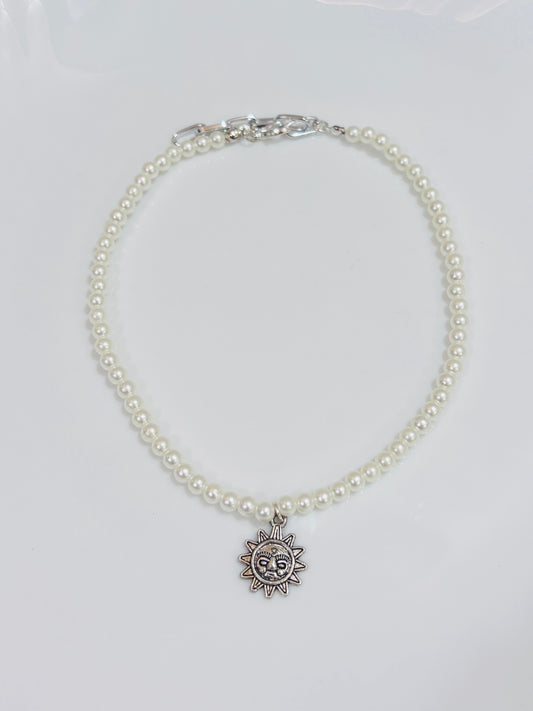 Sun pearl necklace