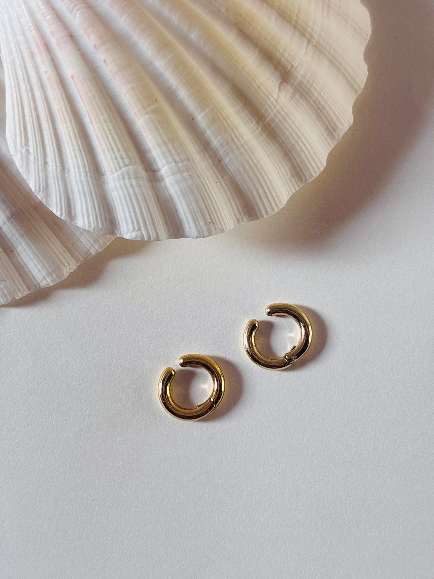 Earrings with earcuff combo