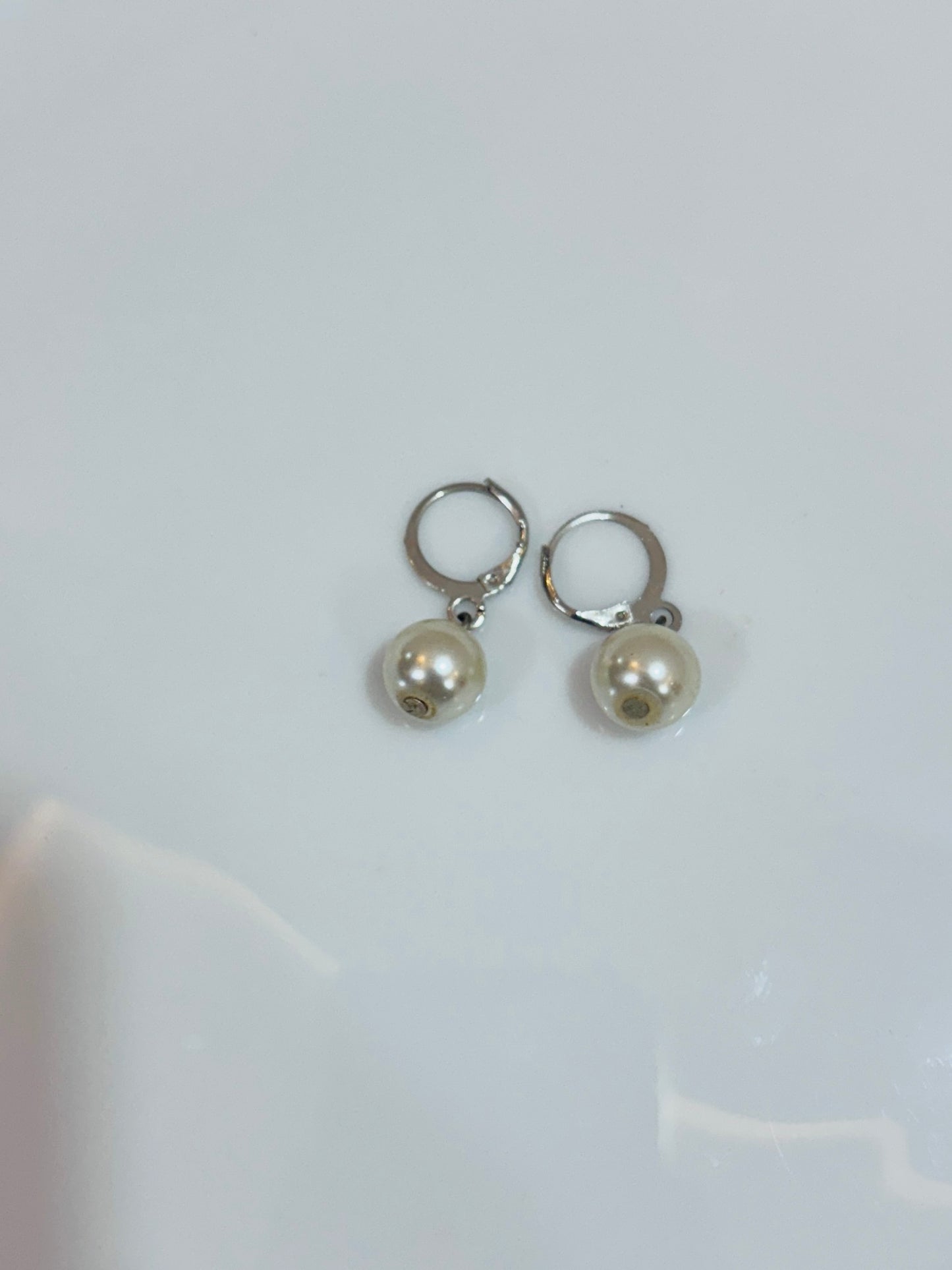 Pearl earring