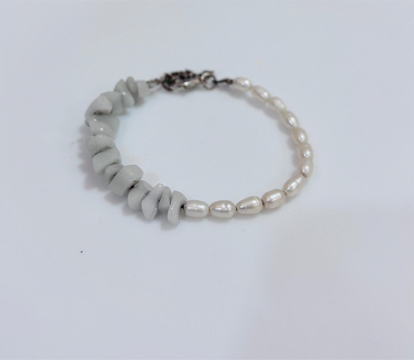 Beach stone pearl bracelet