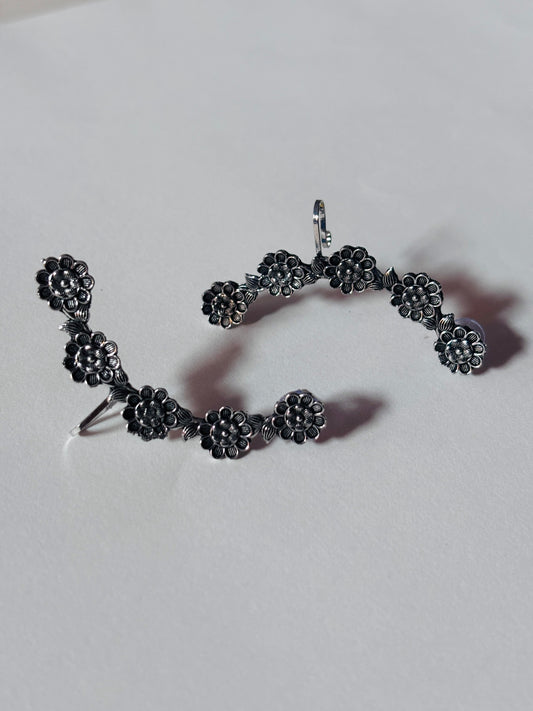 Bloom flowers Earcuff